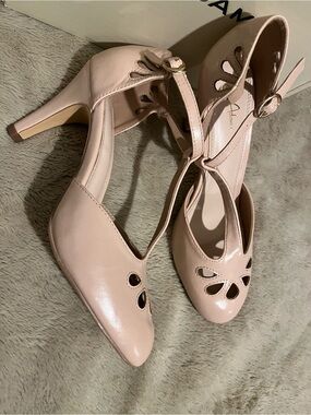 Women's Blush Pink T-Strap Heels with Cutout Details